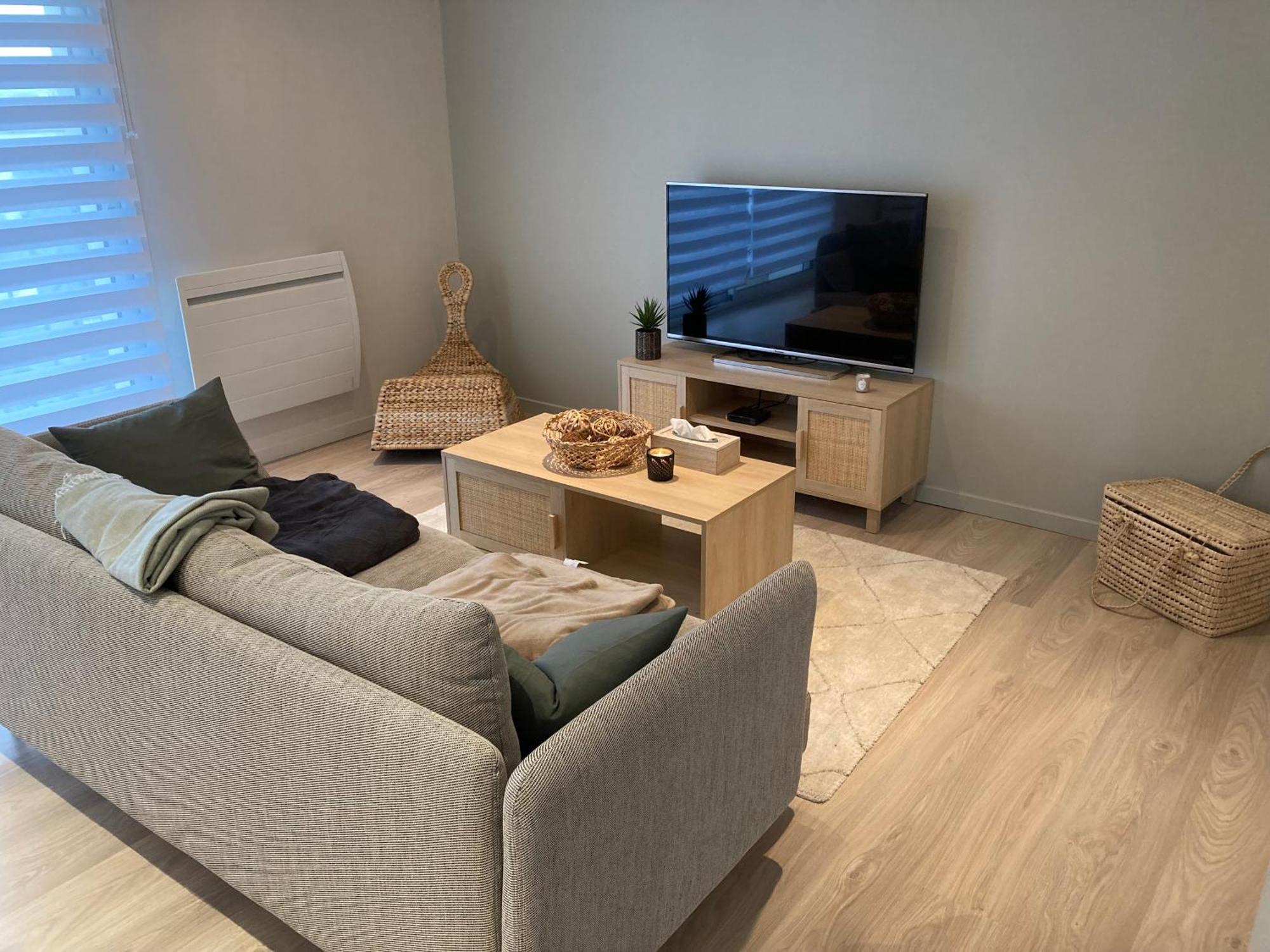 באיון Appartement T3 Classe 3 Etoiles מראה חיצוני תמונה